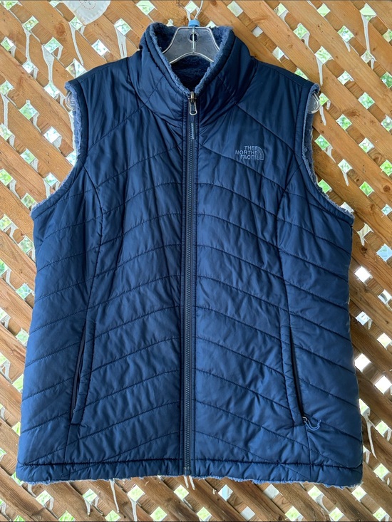The North Face Jackets & Blazers - The North Face Women’s Reversible Puffer Vest Blue